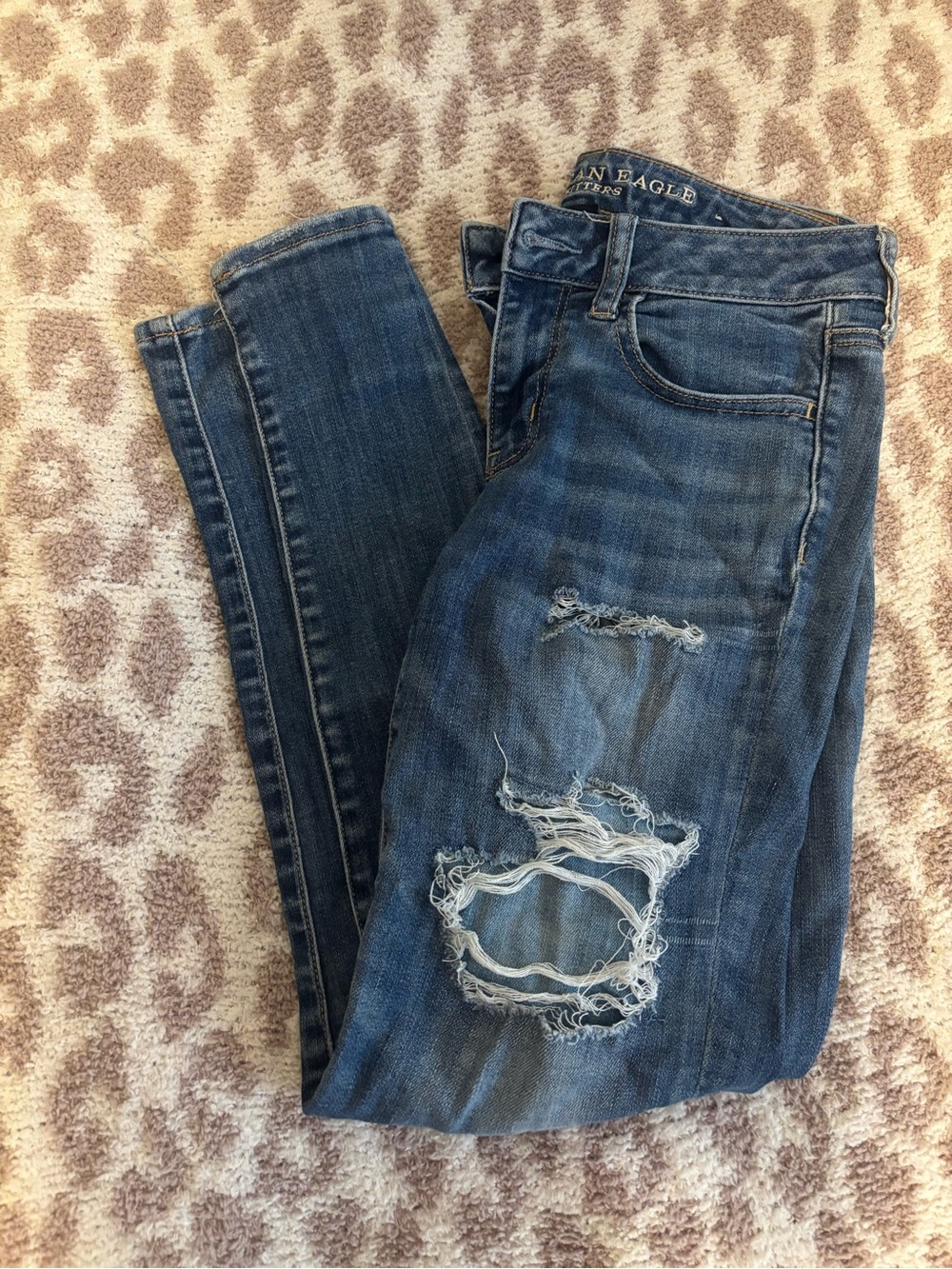 american eagle distressed straight leg low rise jeans